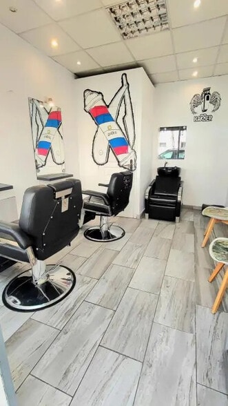 Local commercial dans Nice à vendre - Photo intérieure – Image 2 sur 4