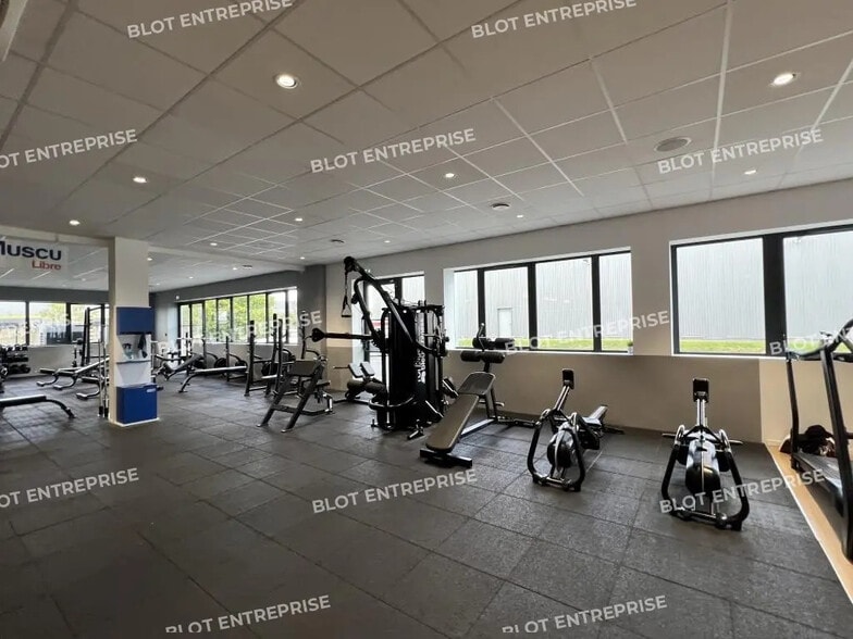 Bureau dans Rennes à louer - Photo de l’immeuble – Image 2 sur 14