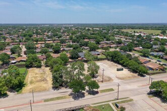 301 & 325 N Town East Blvd, Mesquite, TX - Vue aérienne  vue de carte - Image1