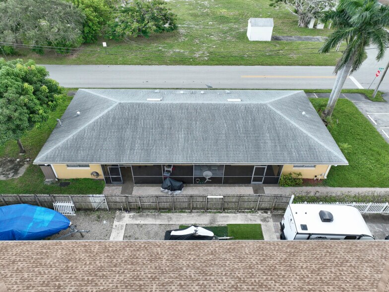 96 SE 3rd Ave, Deerfield Beach, FL à vendre - Photo de l’immeuble – Image 2 sur 21