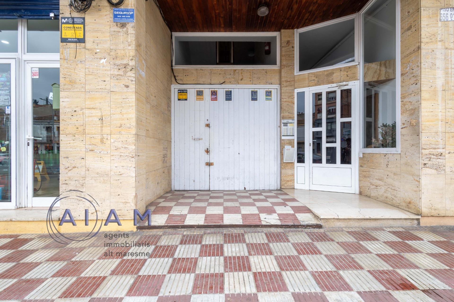 Immeuble residentiel dans Pineda de Mar, Barcelona à vendre Photo principale– Image 1 sur 3
