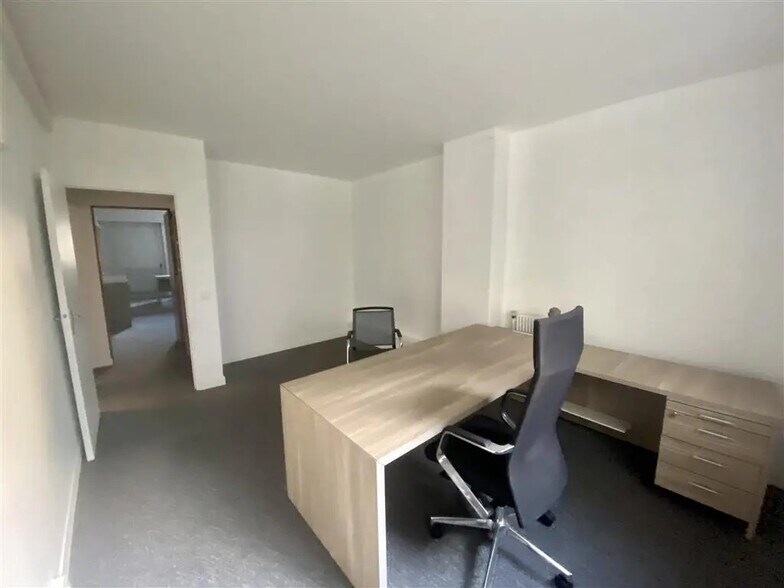 Bureau dans Paris à louer - Photo de l’immeuble – Image 3 sur 7