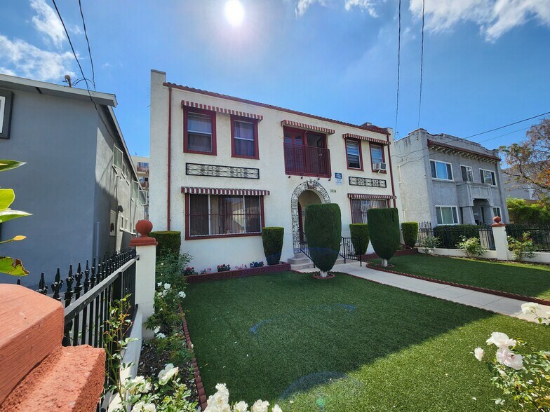 1614 Kenmore Ave, Los Angeles, CA à vendre - Photo de l’immeuble – Image 2 sur 2