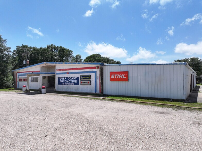1440 Gulfway Dr, Winnie, TX à vendre - Photo de l’immeuble – Image 3 sur 33