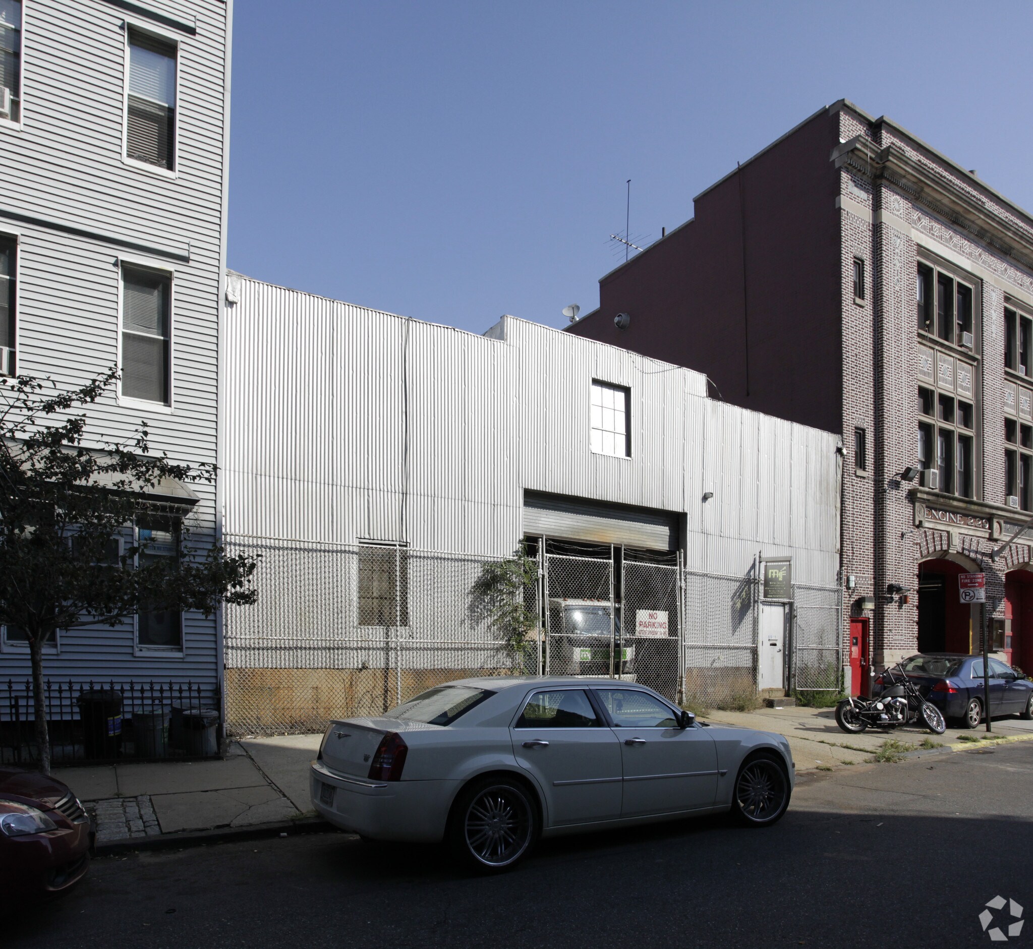 69-71 Richardson St, Brooklyn, NY à louer Photo de l’immeuble– Image 1 sur 6