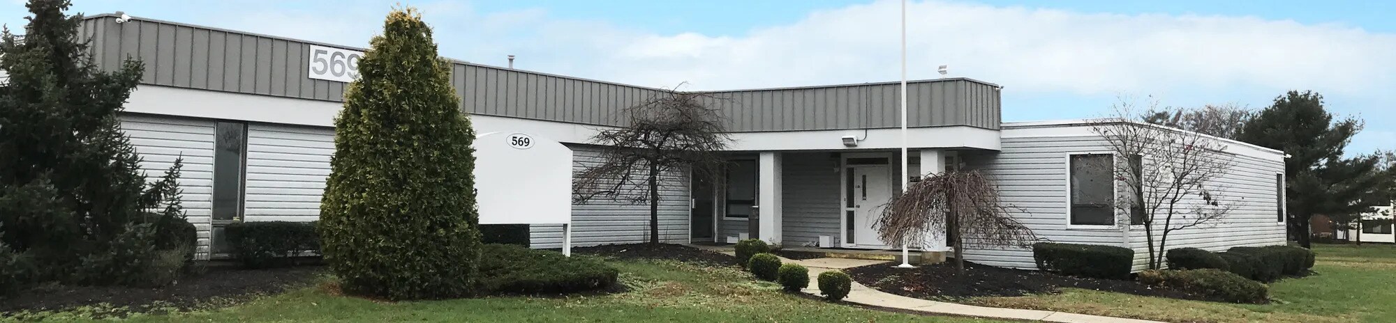 569 Abbington Dr, East Windsor, NJ à louer Photo de l’immeuble– Image 1 sur 2