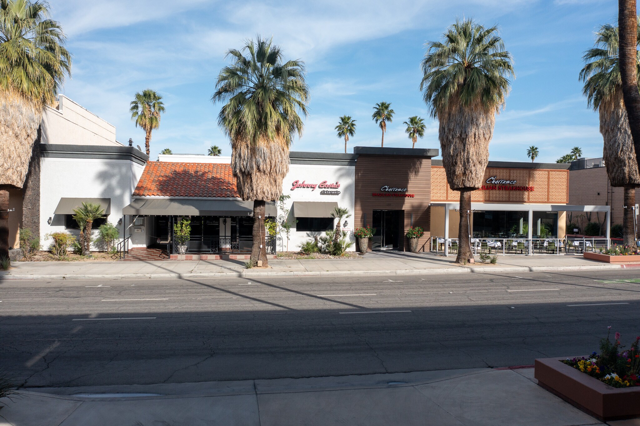 450 S Palm Canyon Dr, Palm Springs, CA à vendre Photo principale– Image 1 sur 13