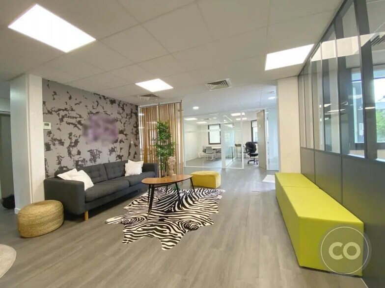 Bureau dans Boulogne-Billancourt à louer - Photo de l’immeuble – Image 2 sur 7