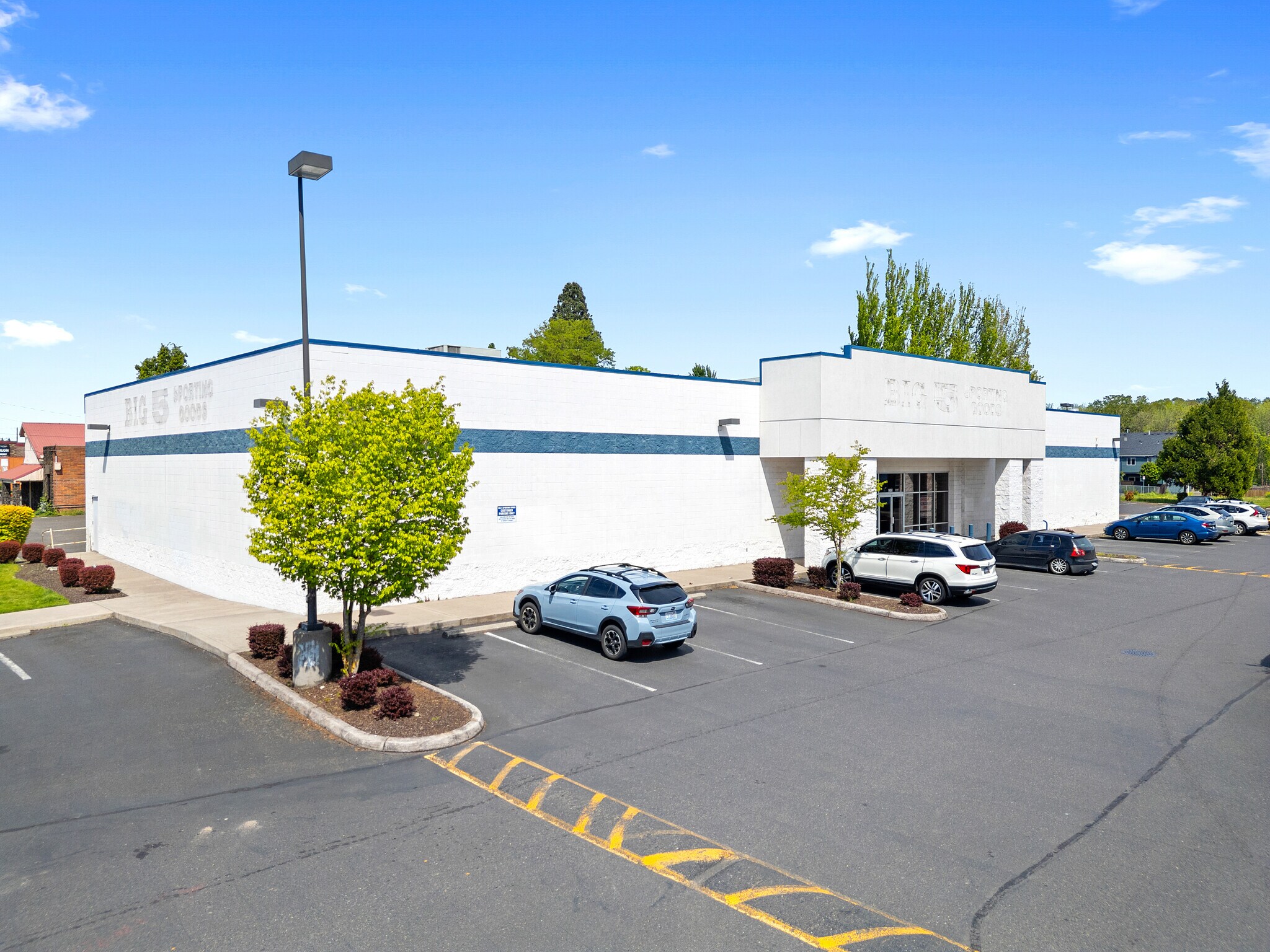 8313 NE Highway 99, Vancouver, WA à vendre Photo principale– Image 1 sur 11