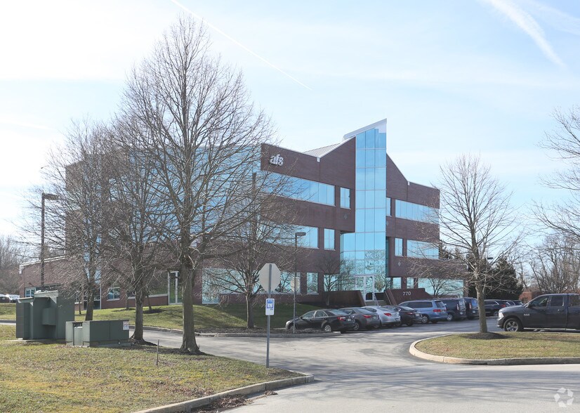770 Springdale Dr, Exton, PA à vendre - Photo de l’immeuble – Image 3 sur 5