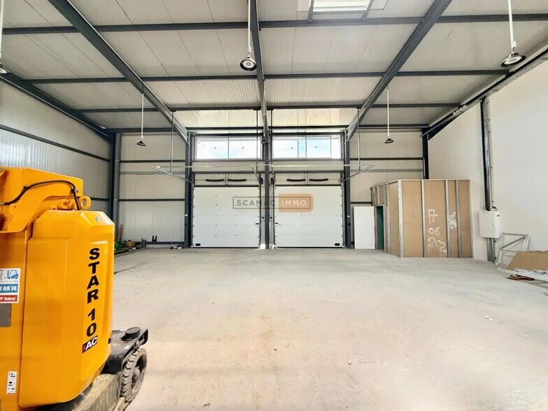 Industriel/Logistique dans Les Arcs à louer - Photo intérieure – Image 3 sur 9