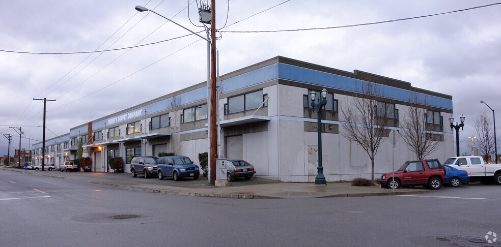 3109-3125 McDougall Ave, Everett, WA à louer - Photo principale – Image 1 sur 5