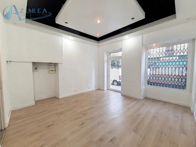 Plus de détails pour Local commercial à vendre