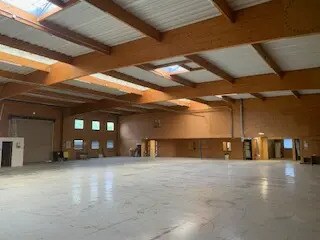 Plus de détails pour Local d'activités à louer