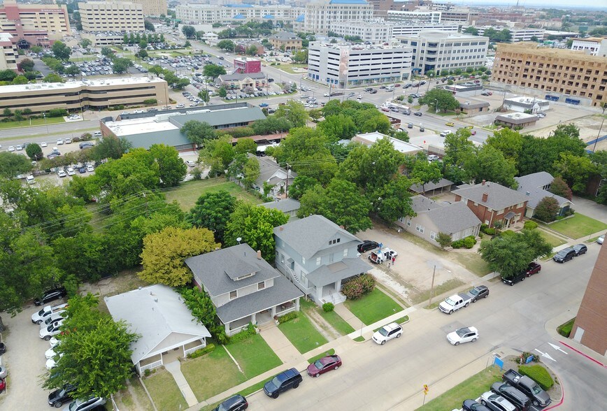 1622-1632 Mistletoe Blvd, Fort Worth, TX à vendre - Photo principale – Image 1 sur 2