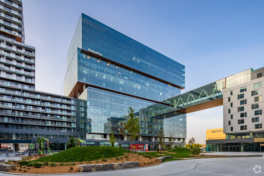 2000 Rue Jacques-Tétreault, Laval, QC à louer - Photo de l’immeuble – Image 1 sur 9