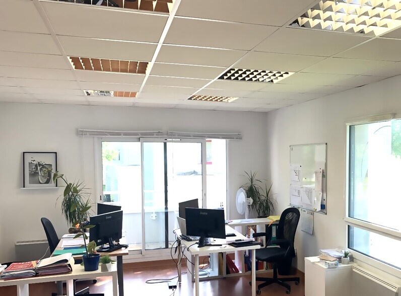 15 Allée François-Joseph Broussais, Vannes à louer - Photo de l’immeuble – Image 1 sur 2