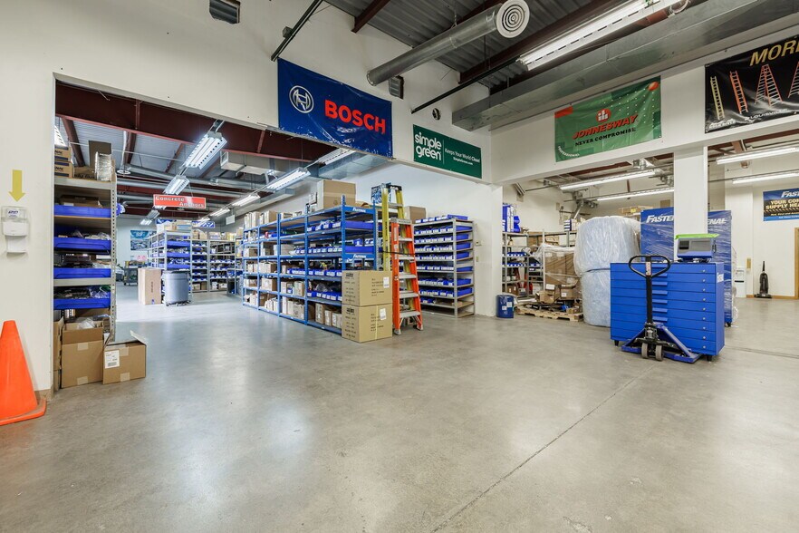 6280 State Route 96, Farmington, NY à louer - Photo de l’immeuble – Image 3 sur 18