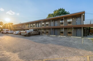 Plus de détails pour 1200 W Cameron Ave, Rockdale, TX - Hôtellerie à vendre