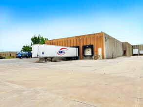 4601 SW 36th St, Oklahoma City, OK à louer Photo de l’immeuble– Image 2 sur 4