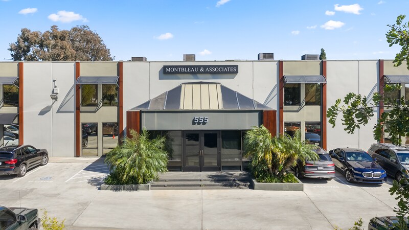 555 Raven St, San Diego, CA à vendre - Photo de l’immeuble – Image 2 sur 10