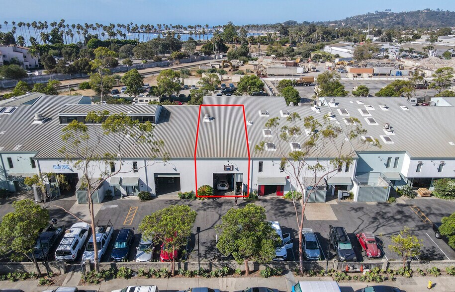 101-149 S Quarantina St, Santa Barbara, CA à vendre - Photo de l’immeuble – Image 1 sur 2