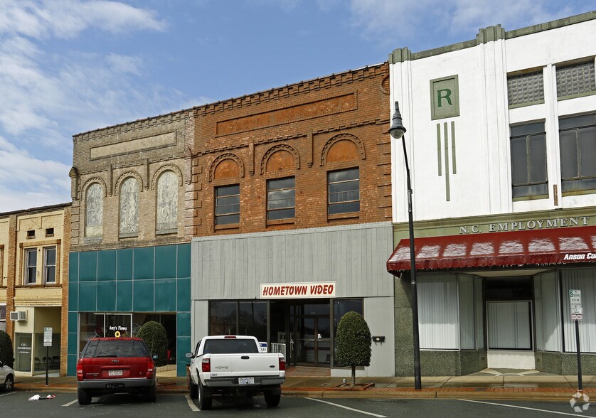118 W Wade St, Wadesboro, NC à louer - Photo de l’immeuble – Image 2 sur 4