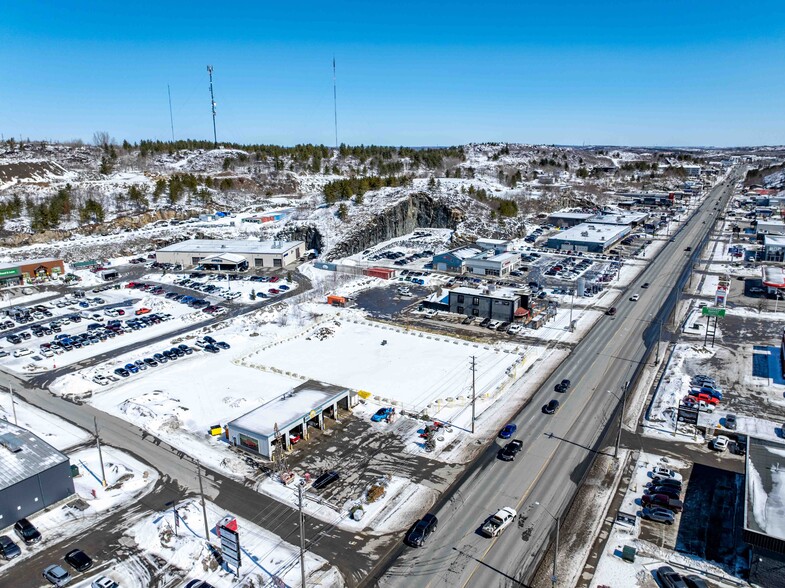 1050 Kingsway, Sudbury, ON à vendre - Photo de l’immeuble – Image 3 sur 13