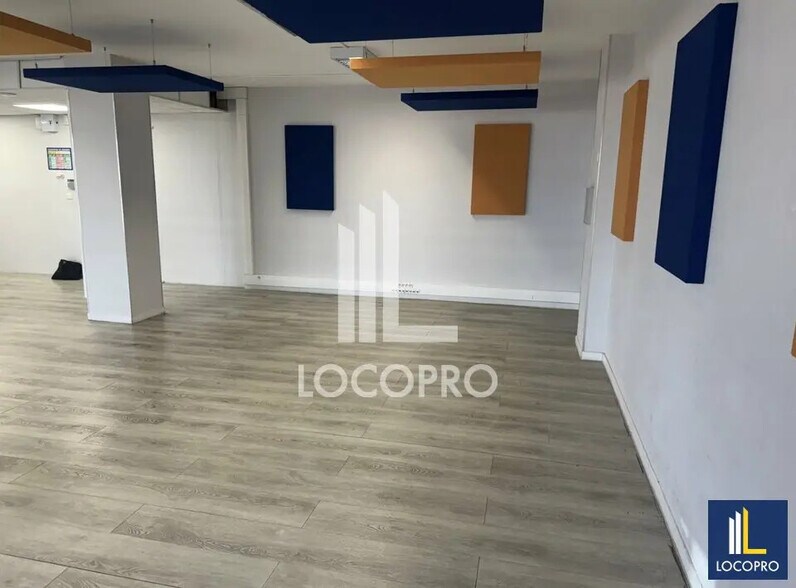 Bureau dans Nice à louer - Photo de l’immeuble – Image 2 sur 5