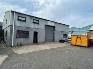 Plus de détails pour 5 Glebeland Road Rd, Camberley - Industriel/Logistique à vendre