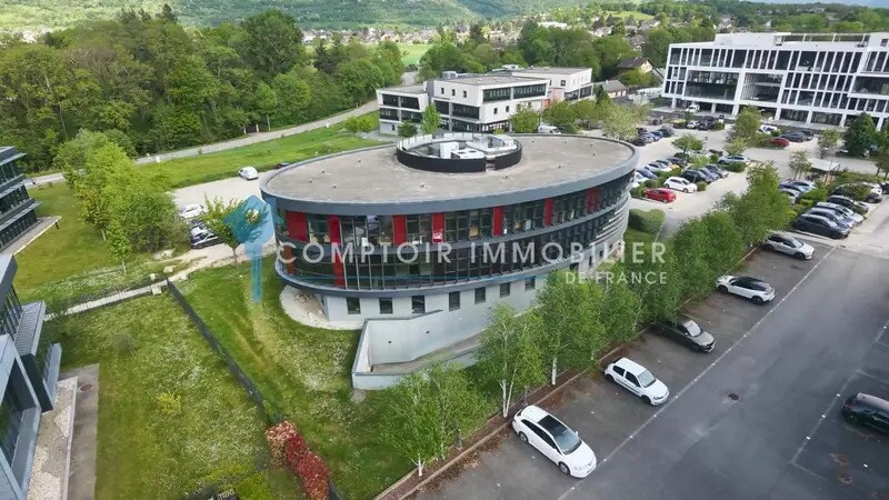 Bureau dans Challes-les-Eaux à vendre Photo de l’immeuble– Image 1 sur 9