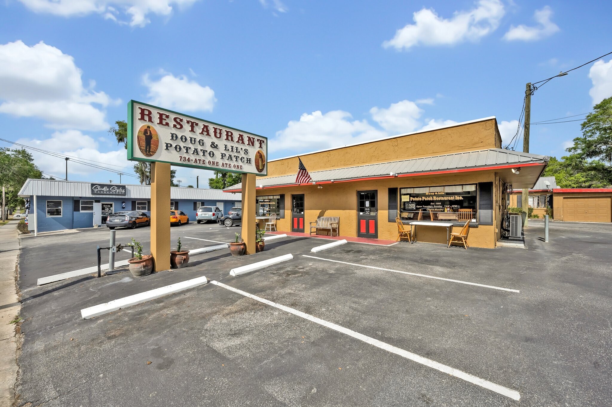 635 S Woodland Blvd, Deland, FL à vendre Photo principale– Image 1 sur 23