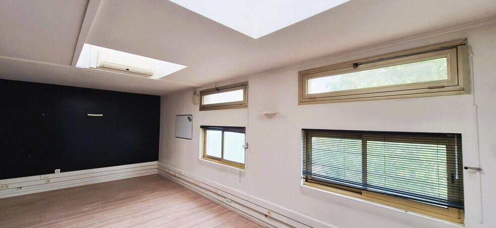 80 Rue Martre, Clichy à louer - Photo de l’immeuble – Image 2 sur 10