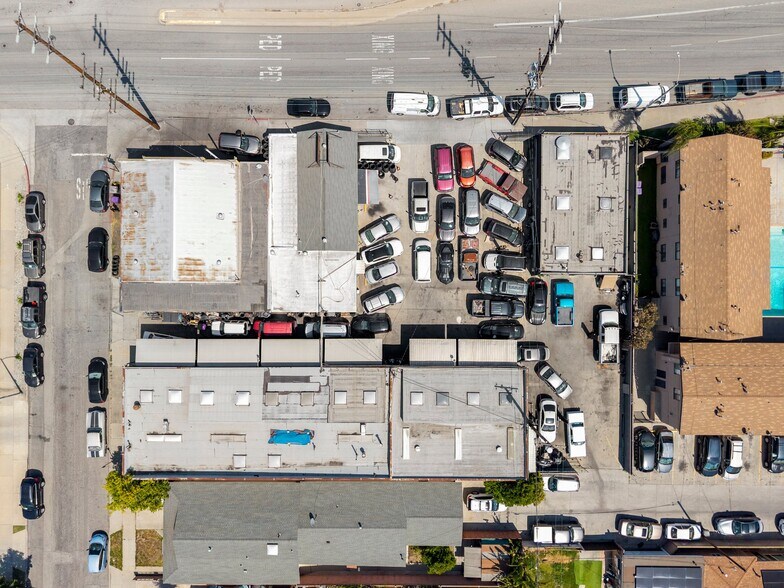 5531 Cherry Ave, Long Beach, CA à vendre - Photo de l’immeuble – Image 2 sur 14