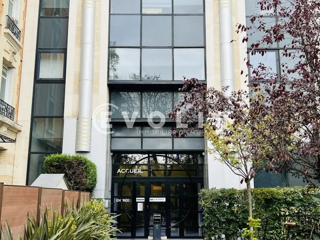 8 Avenue Des Minimes, Vincennes à louer Photo de l’immeuble– Image 1 sur 8