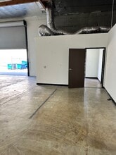5395 Industrial Dr, Huntington Beach, CA à louer Photo intérieure– Image 2 sur 11