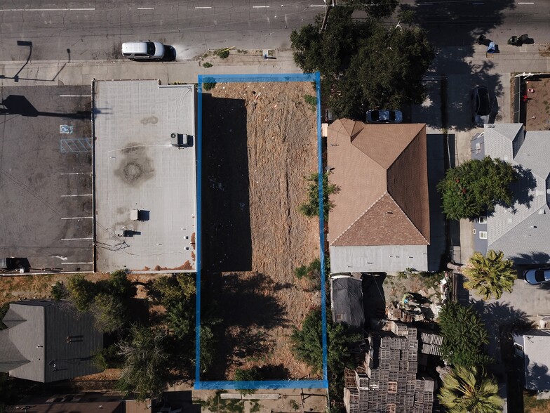 687 9th, San Bernardino, CA à vendre - Photo de l’immeuble – Image 2 sur 5