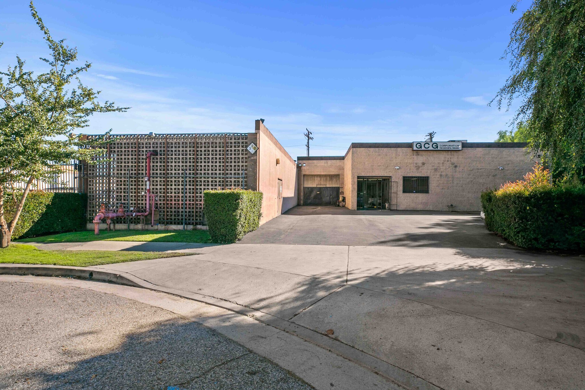 Price Reduction | 604–608 Ruberta Ave portefeuille de 2 biens à vendre sur LoopNet.fr Photo principale– Image 1 sur 41