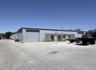 Plus de détails pour 8918 Spring Branch Dr, Houston, TX - Local d'activités à louer