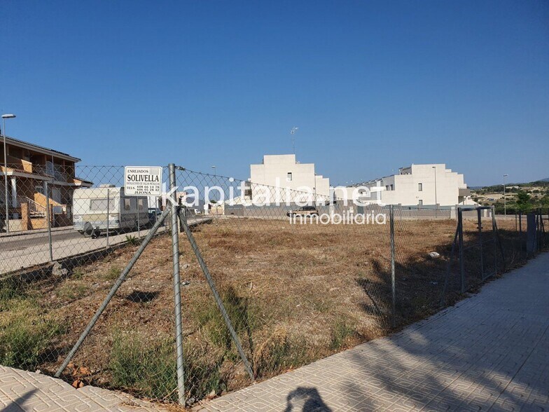 Terrain dans València, Valencia à vendre - Photo principale – Image 2 sur 6