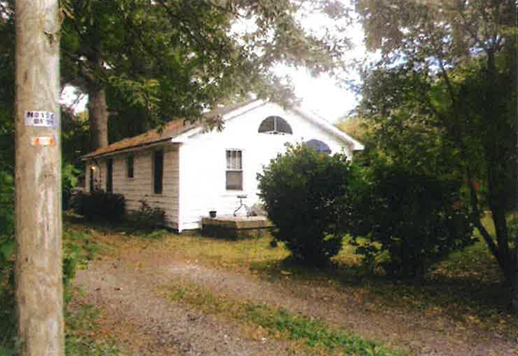 111 Tyler Ave, Newport News, VA à vendre Photo principale– Image 1 sur 4