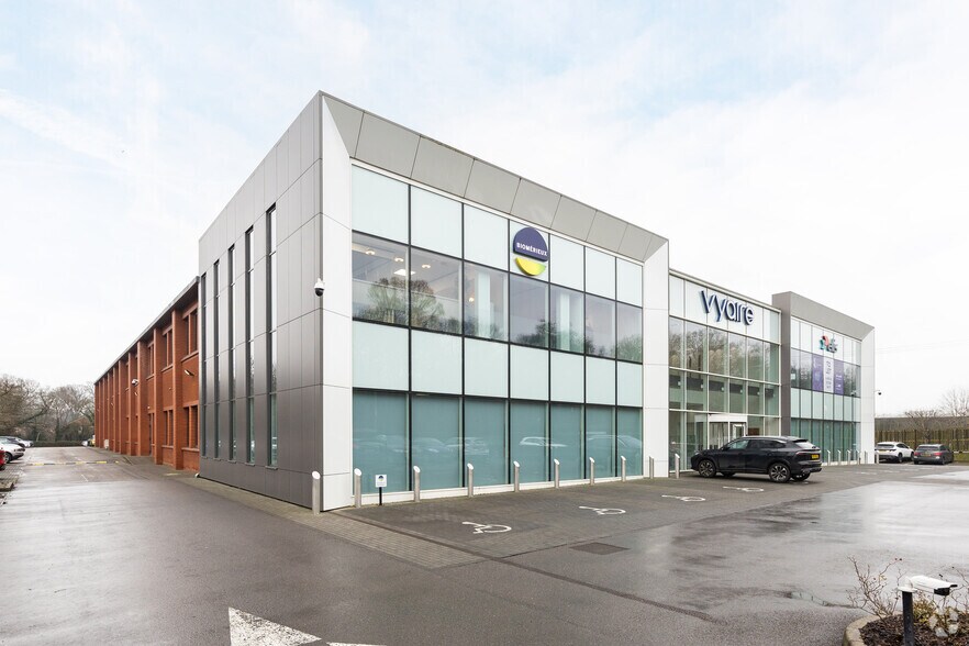Crockford Ln, Chineham à louer - Photo de l’immeuble – Image 1 sur 2