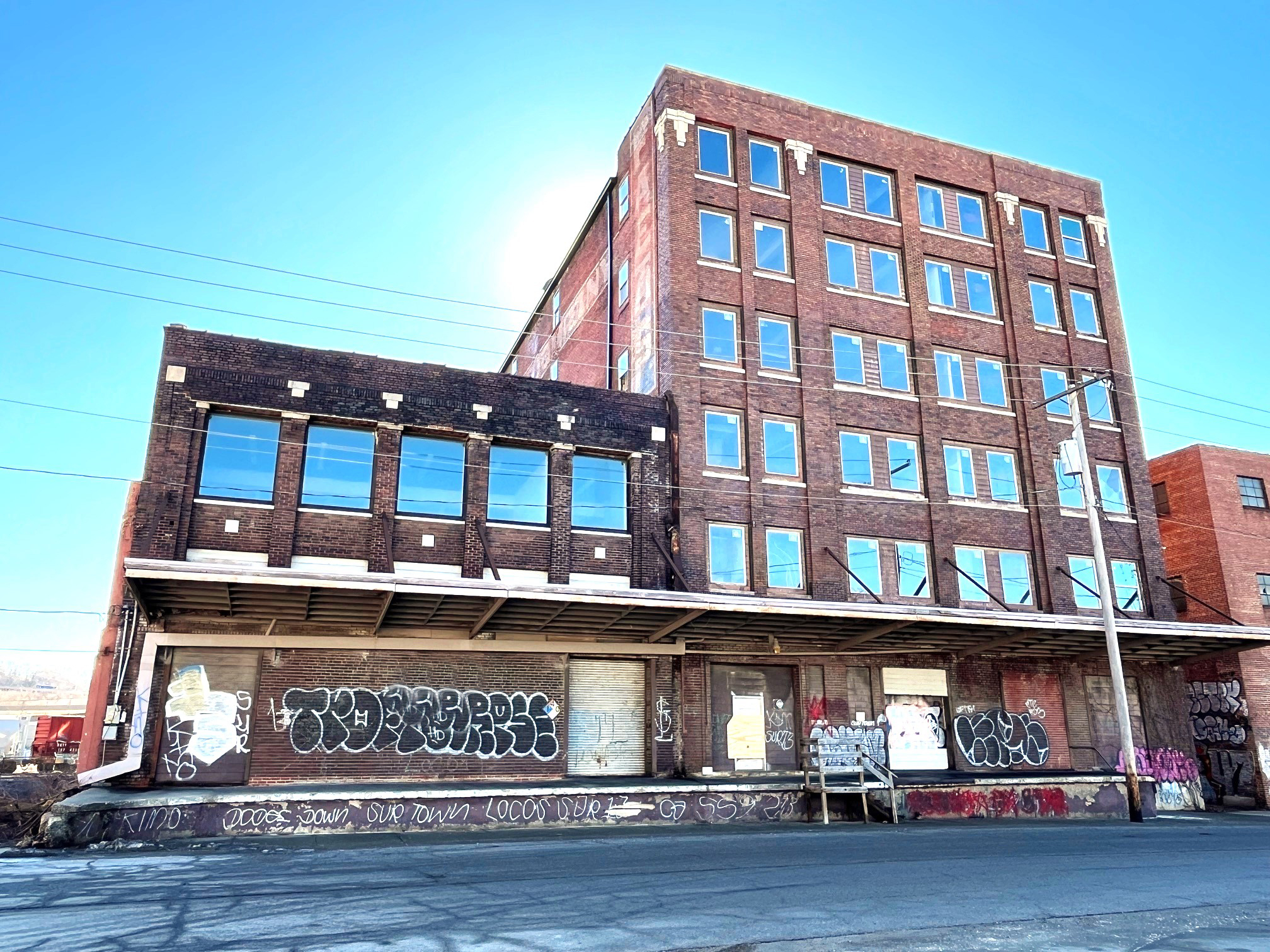 1127 W 8th St, Kansas City, MO à louer Photo principale– Image 1 sur 13