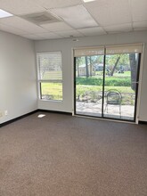 1733 Woodstead Ct, The Woodlands, TX à louer Photo intérieure– Image 1 sur 8