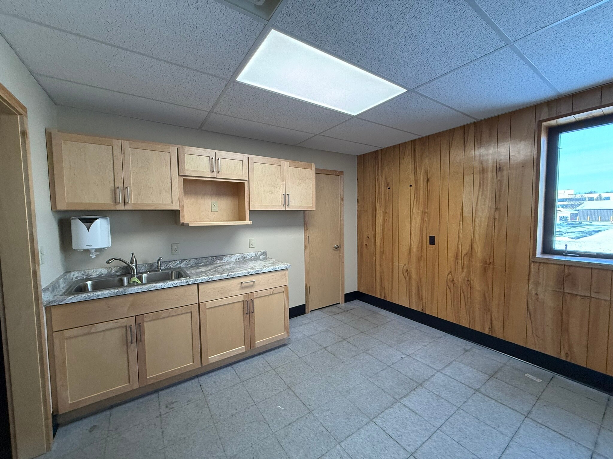 3115 N Roemer Rd, Appleton, WI à vendre Photo intérieure– Image 1 sur 9