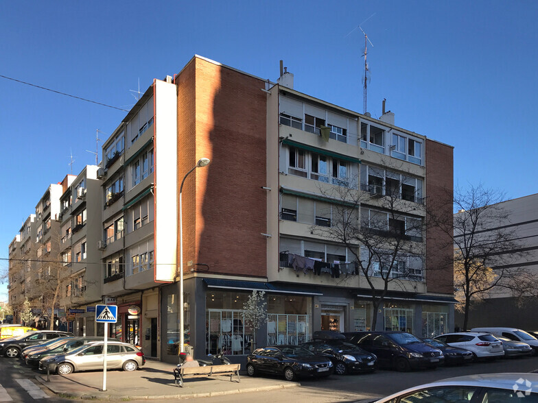 Calle de Ponferrada, 22, Madrid, Madrid à louer - Photo principale – Image 1 sur 2