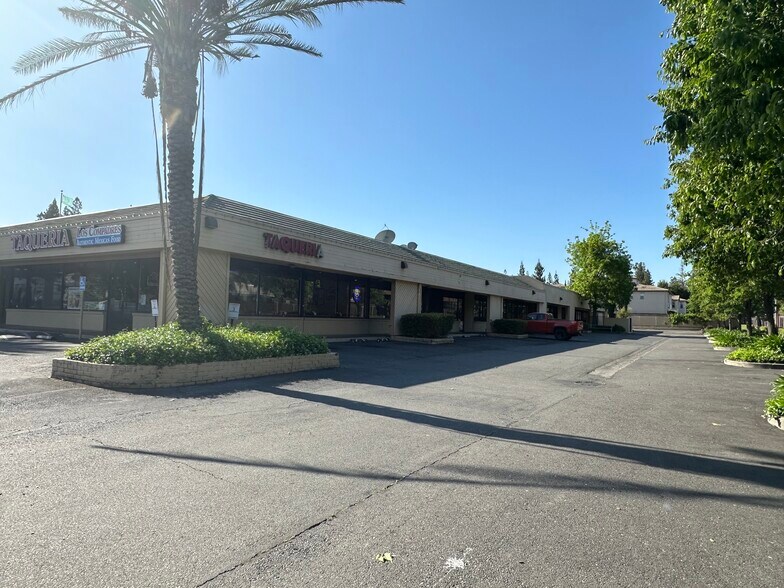 2550 Fair Oaks Blvd, Sacramento, CA à louer - Photo de l’immeuble – Image 2 sur 8