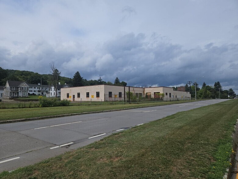 450-452 Canisteo St, Hornell, NY à vendre - Photo de l’immeuble – Image 2 sur 2