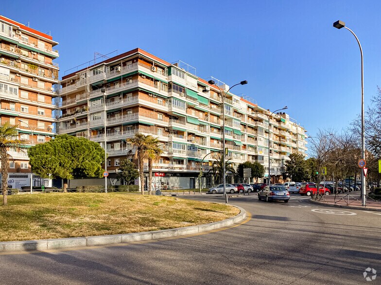Calle Cabo de San Vicente, 16, Alcorcón, Madrid à vendre - Photo de l’immeuble – Image 3 sur 3