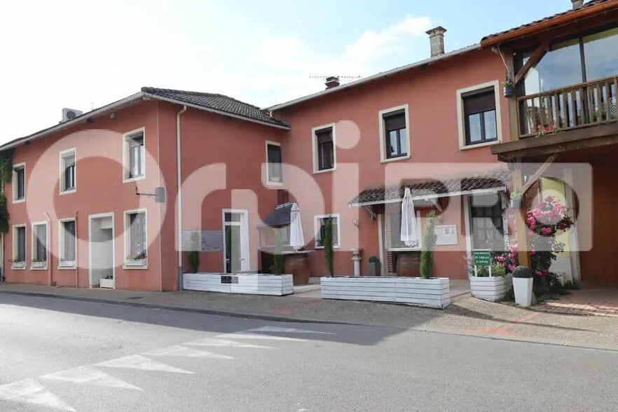 Local commercial dans Villars-les-Dombes à vendre - Photo de l’immeuble – Image 1 sur 10